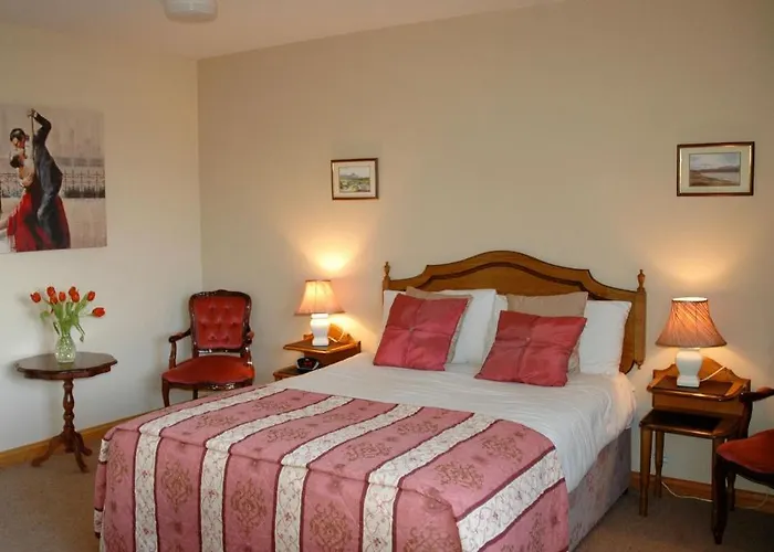 Hazel Grove 4*