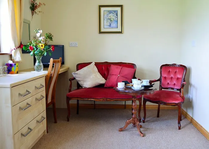 Hazel Grove Bed & Breakfast 4*